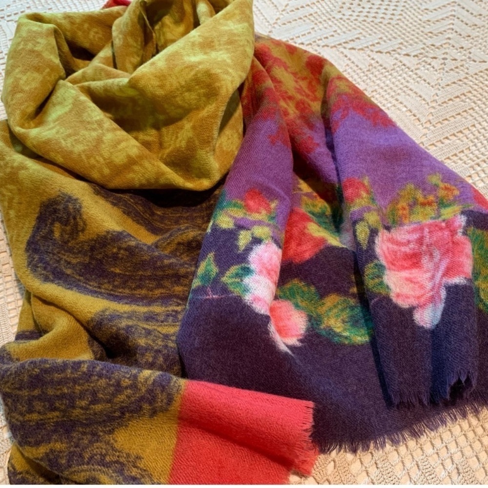 TIARA accessories 100% wool Floral Multicolor Scarf